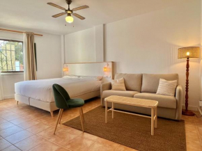 Casa La Aguanosa con piscina y vistas al mar, Frigiliana